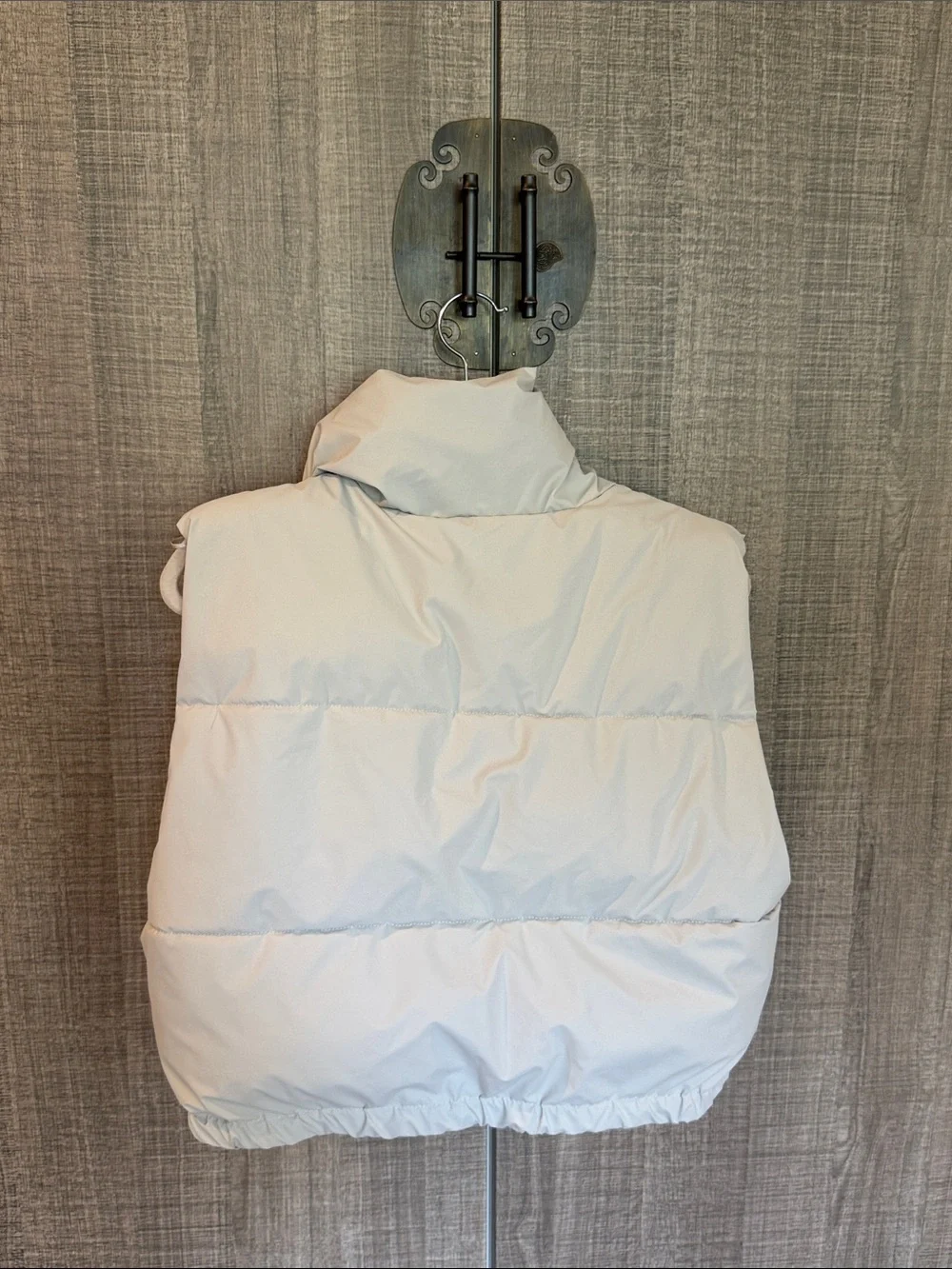 Zara Cropped Puffer Vest - Picture 4 of 16
